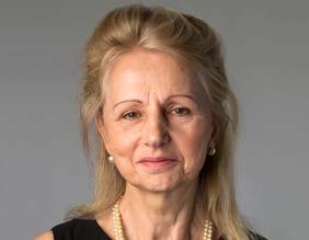 Headshot of Elizabeth Barrett